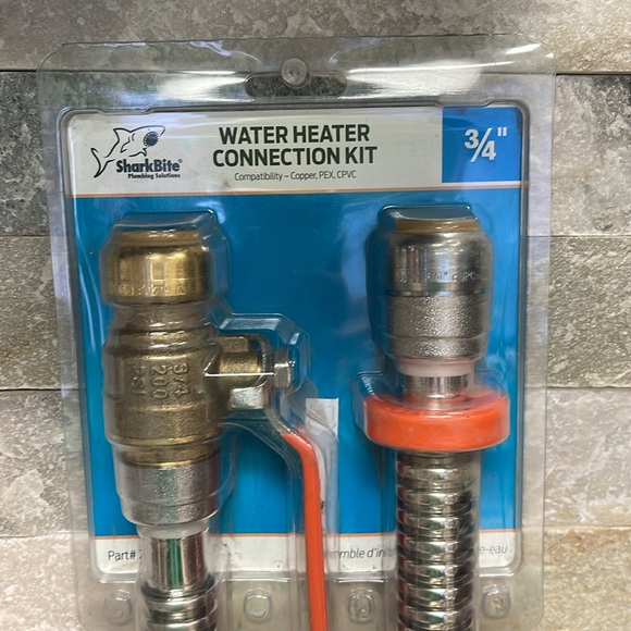 SharkBite 3/4 in. Push-to-Connect x 3/4 in. FIP Water Heater Connection Kit - Picture 6 of 11